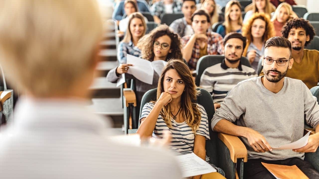 How to Find Professor for Acceptance Letter to Win a Scholarships?